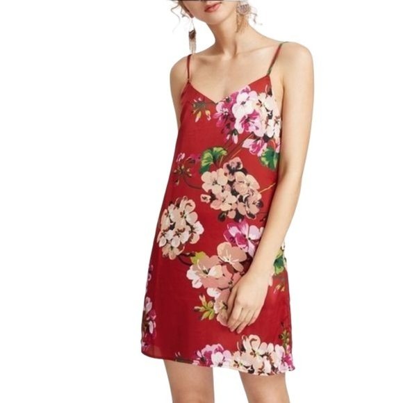 Missguided Dresses & Skirts - Missguided Red Floral Cami Dress